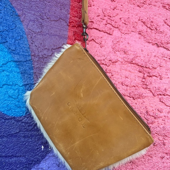 Canoe, western leather cowhide clutch - Picture 9 of 9